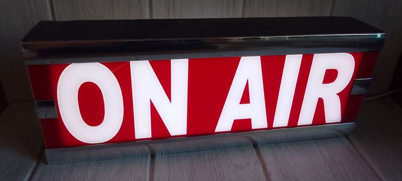 ON AIR LIGHT